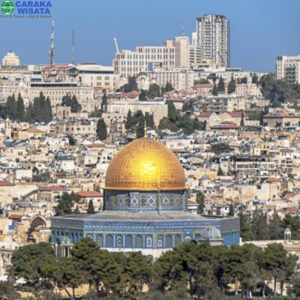 Umroh Plus Menjadi Tren