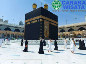Tips Menghadapi Cuaca Saat Umroh
