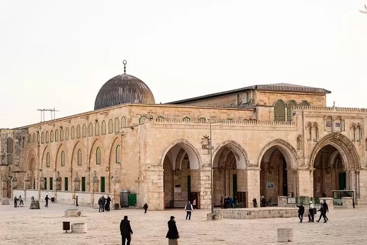 Jadwal Umroh Plus Aqsa Spesial Idul Adha dan Idul Fitri 2025
