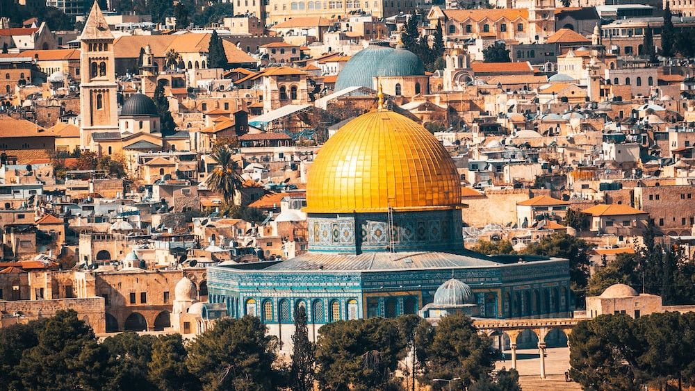 Umroh Plus Aqsa Musim Liburan: Tips Hemat dan Nyaman