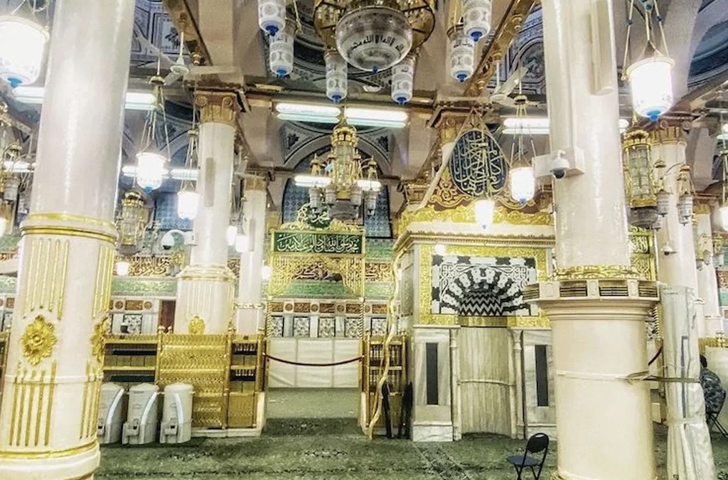 Taman Raudhah Taman Surga di Masjid Nabawi